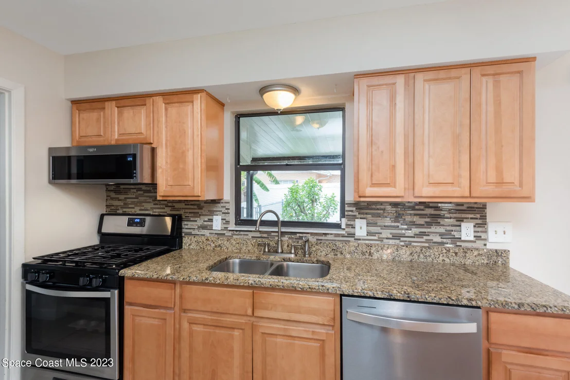 Photo of 970 Miracle Way