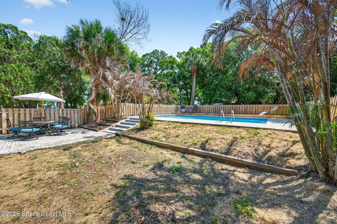 Photo of 7486 Livingstone Lane