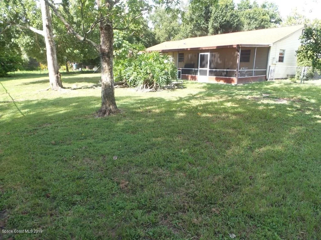 Photo of 612 Dundee Circle