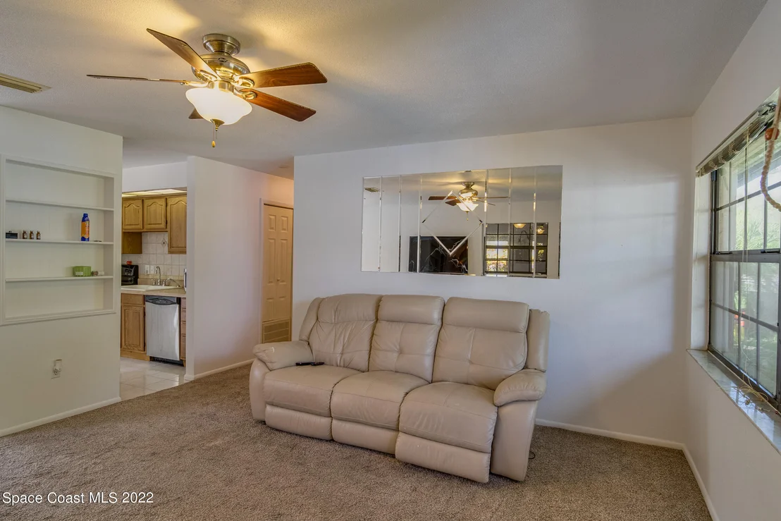 Photo of 847 Clarke Avenue