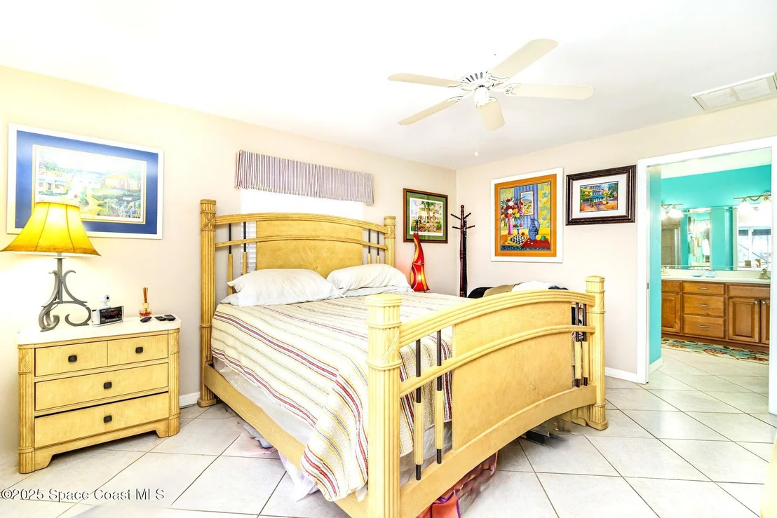 Photo of 425 Sparrow Drive