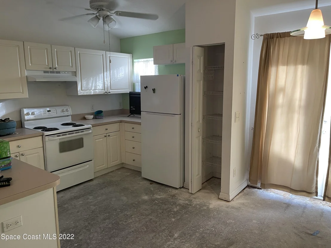 Photo of 6425 5th Place