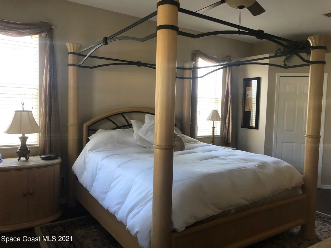 Photo of 4630 Portage Trail