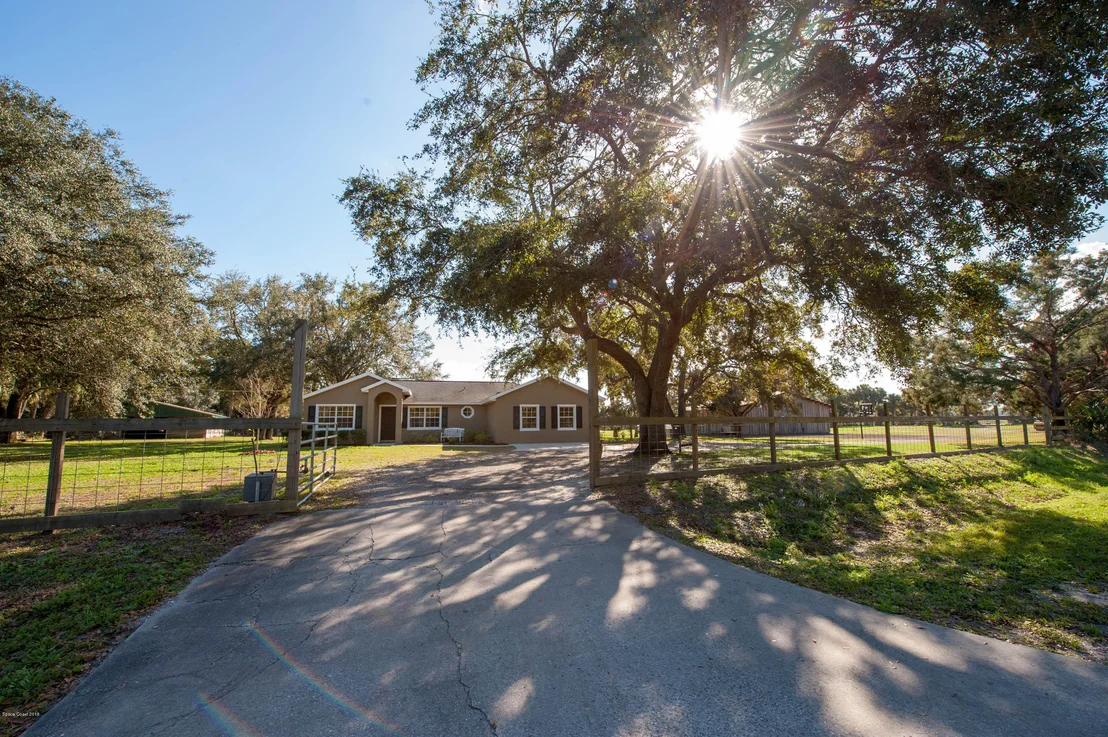 Photo of 5105 Cabbage Palm Street