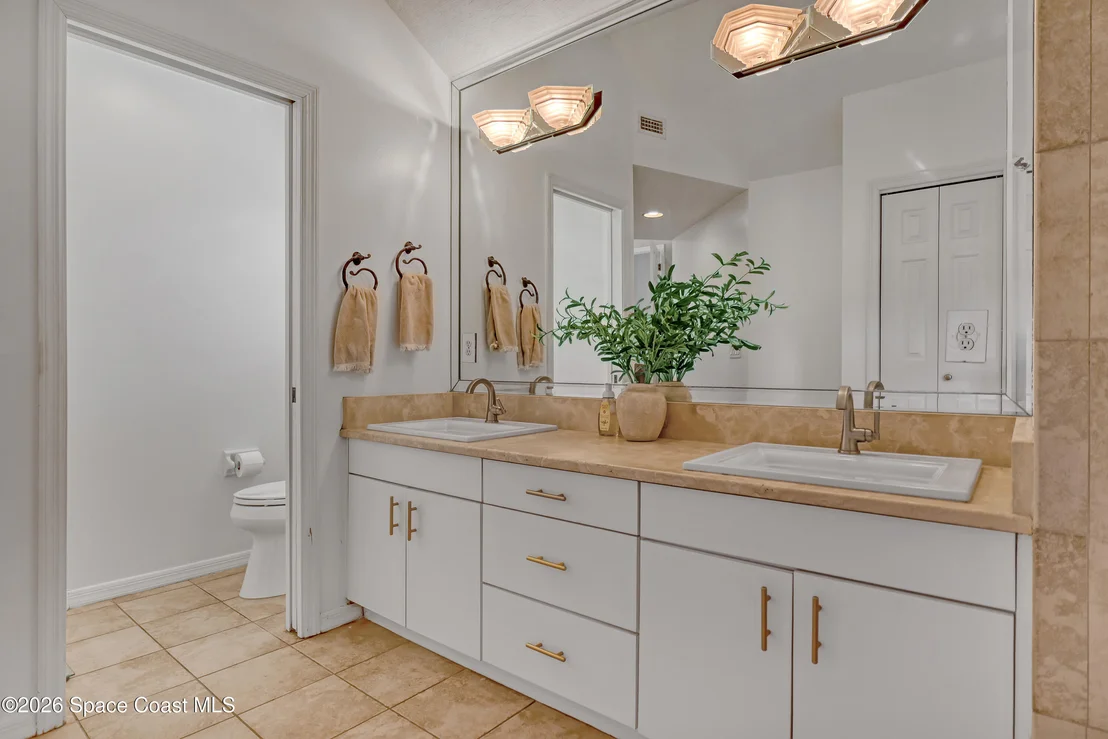 Photo of 402 Peregrine Drive