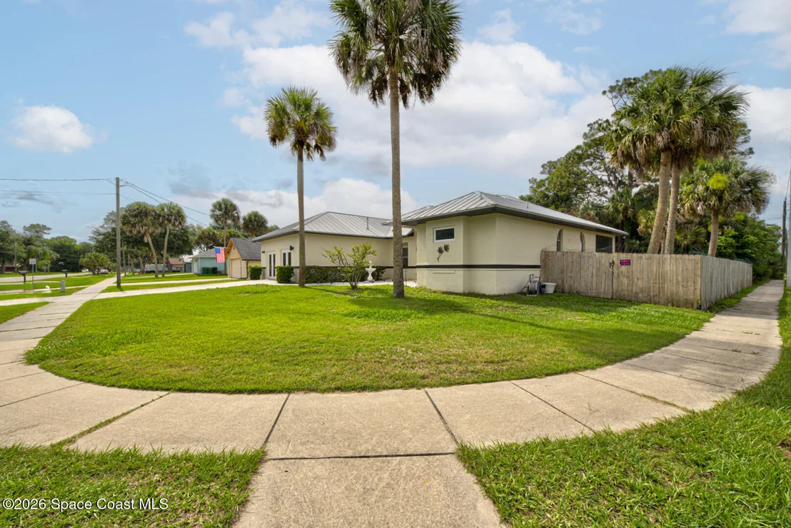 Photo of 4991 Falcon Boulevard