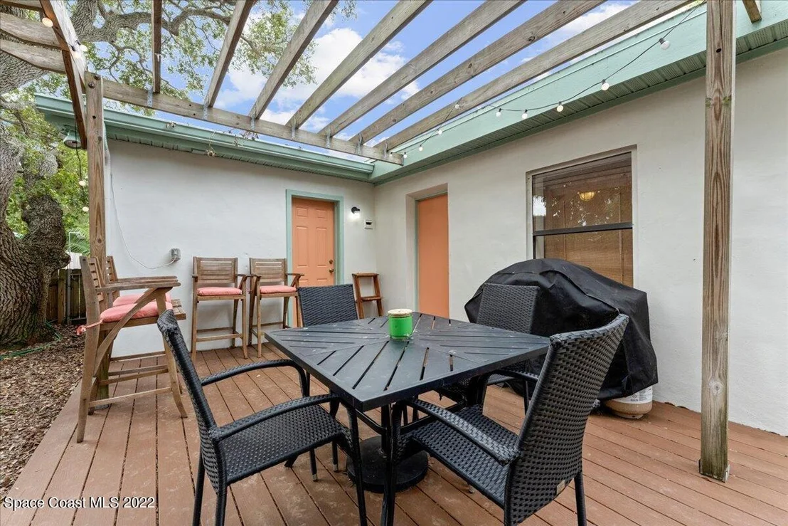Photo of 1345 Bayshore Drive