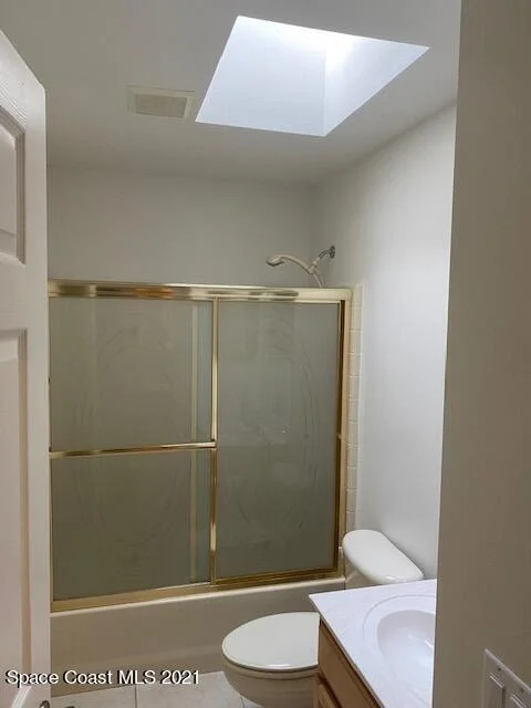 Photo of 787 Seymour Road NE