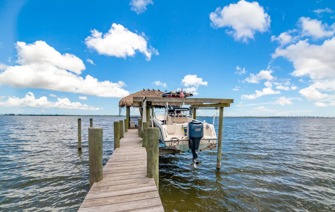 Photo of 3745 Indian River Drive N