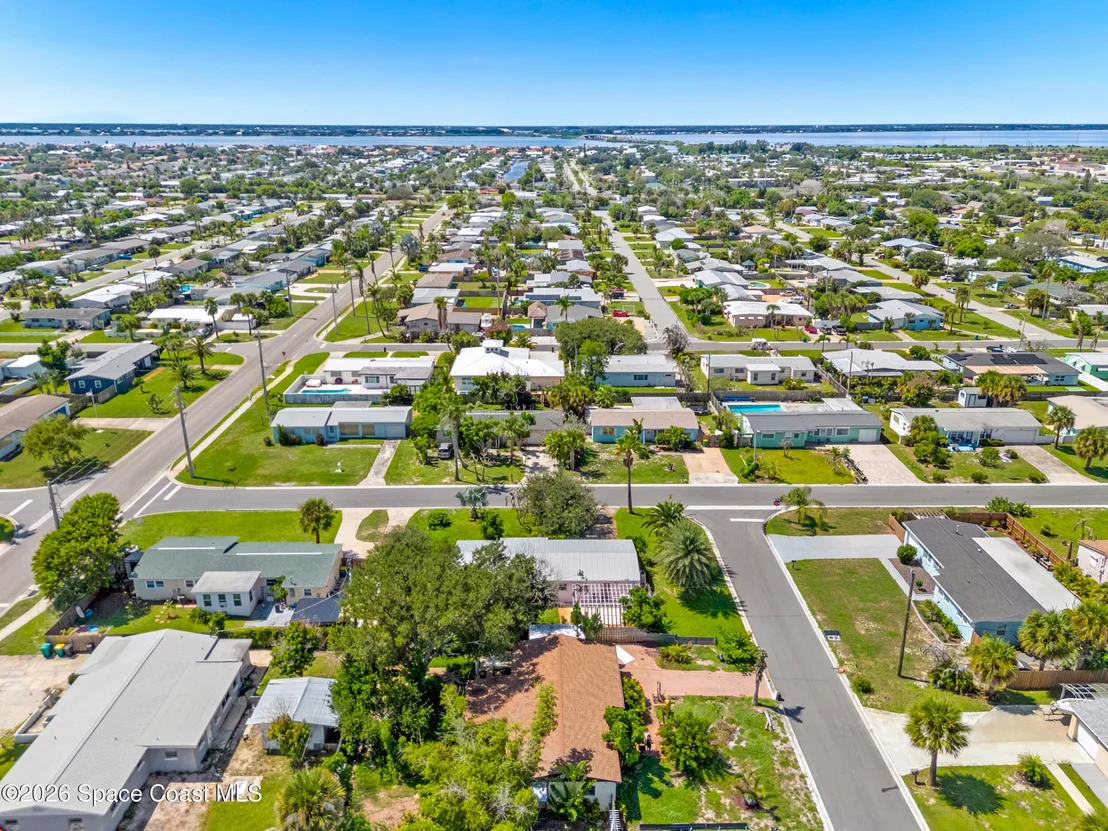 Photo of 525 Pelican Drive