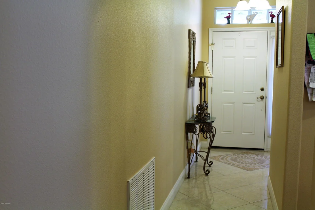 Photo of 322 Waterside Circle