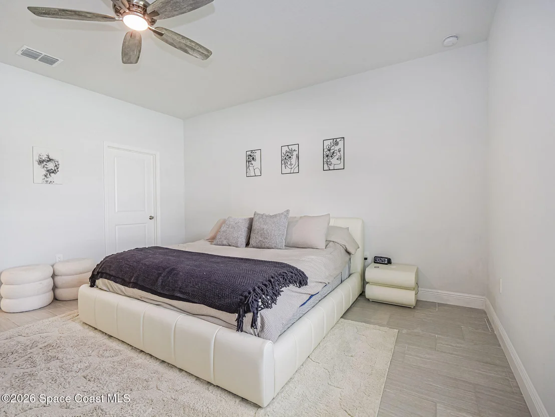 Photo of 3010 Eldron Boulevard SE