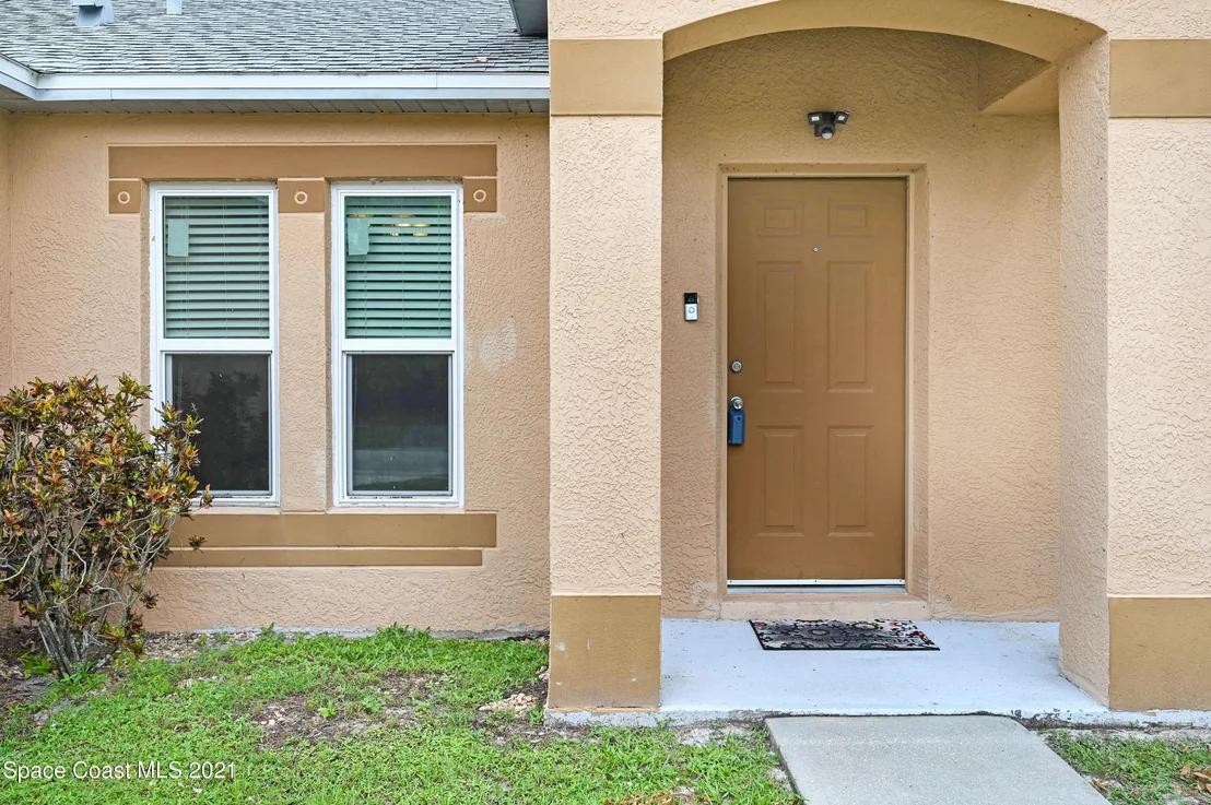 Photo of 2181 Pumpkin Place NE