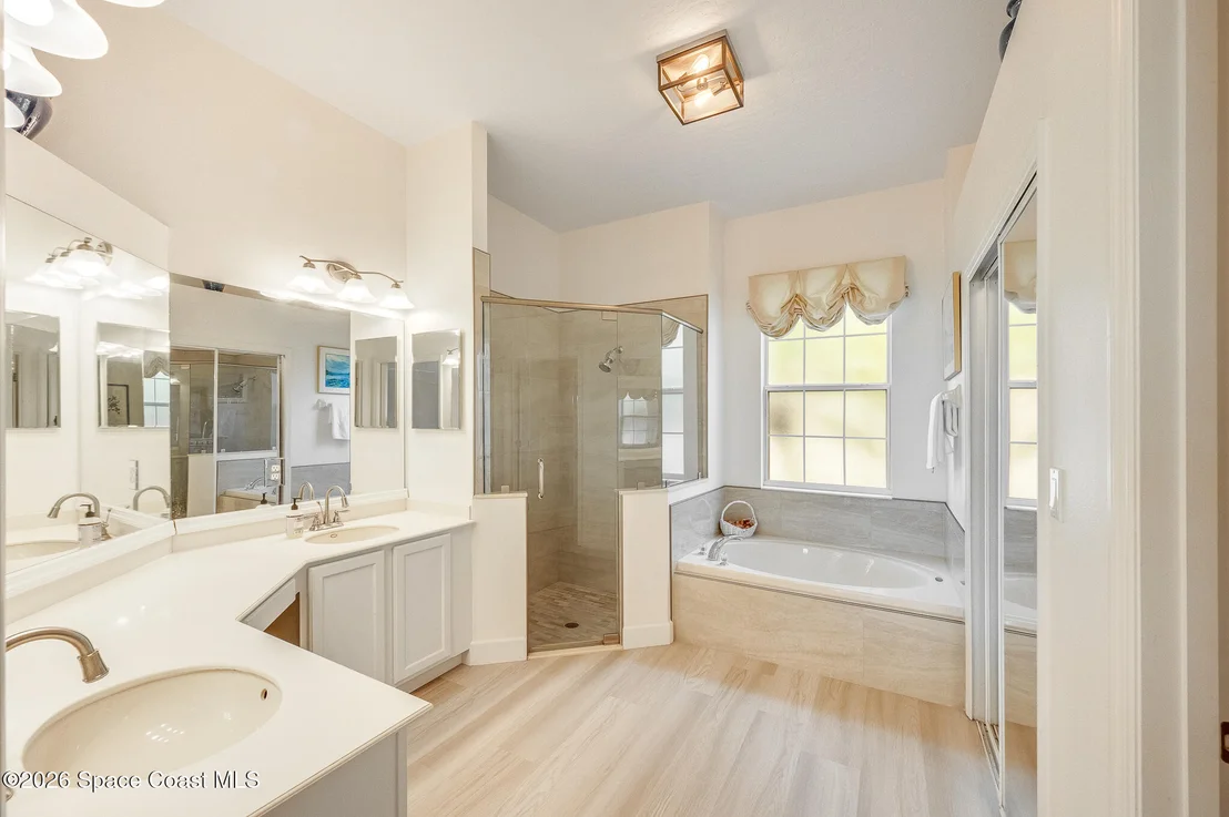 Photo of 241 Devlin Court SE