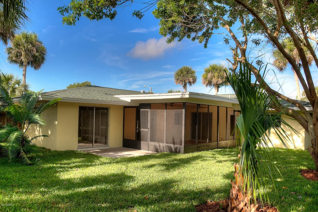 Photo of 400 Oak Ridge Drive