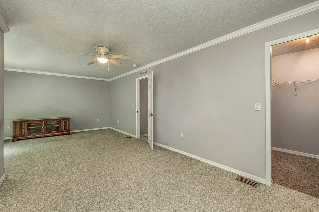Photo of Unit 7 at 1475 Beechfern Drive