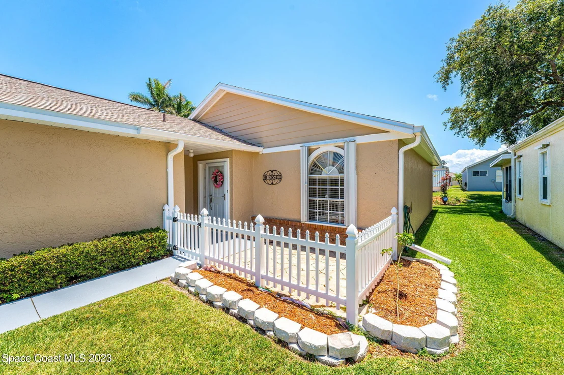 Photo of 840 Cross Lake Drive