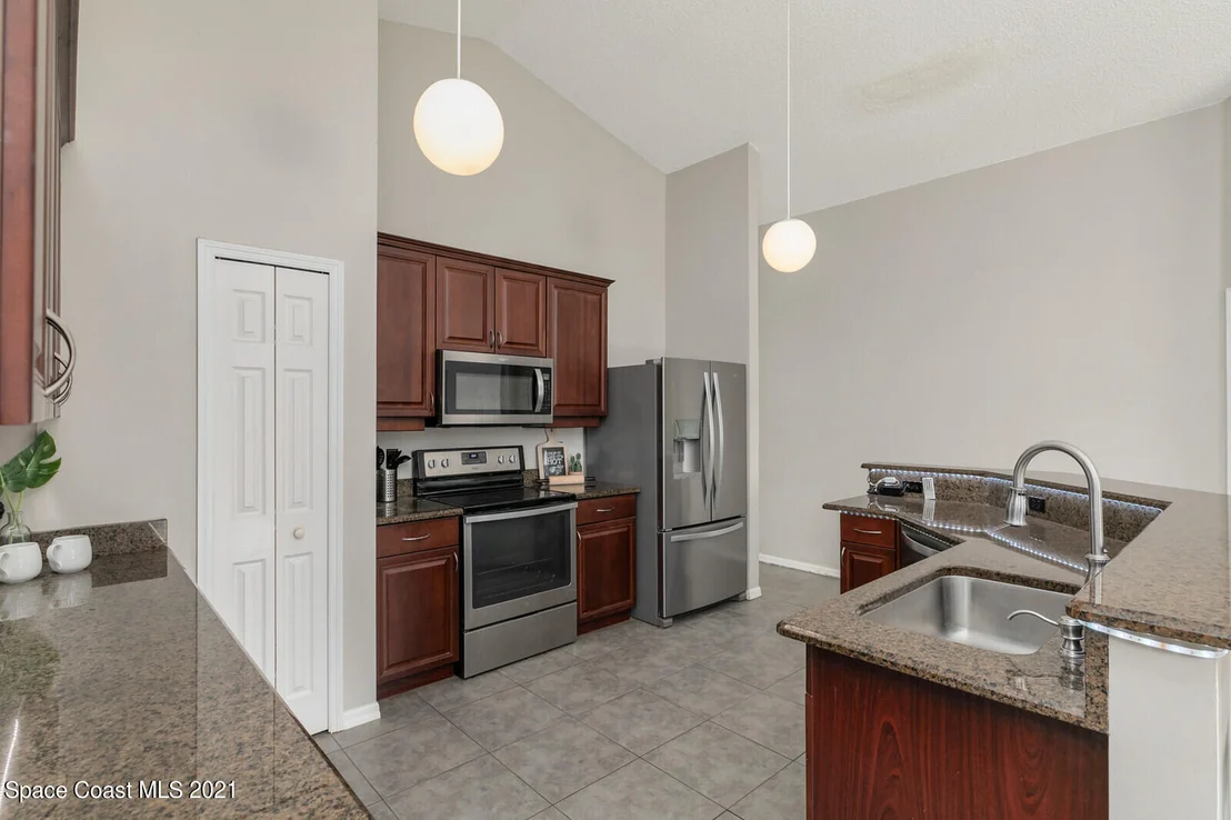 Photo of 1011 Sabal Grove Drive