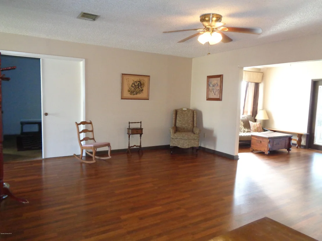 Photo of 1232 Dawn Street NE