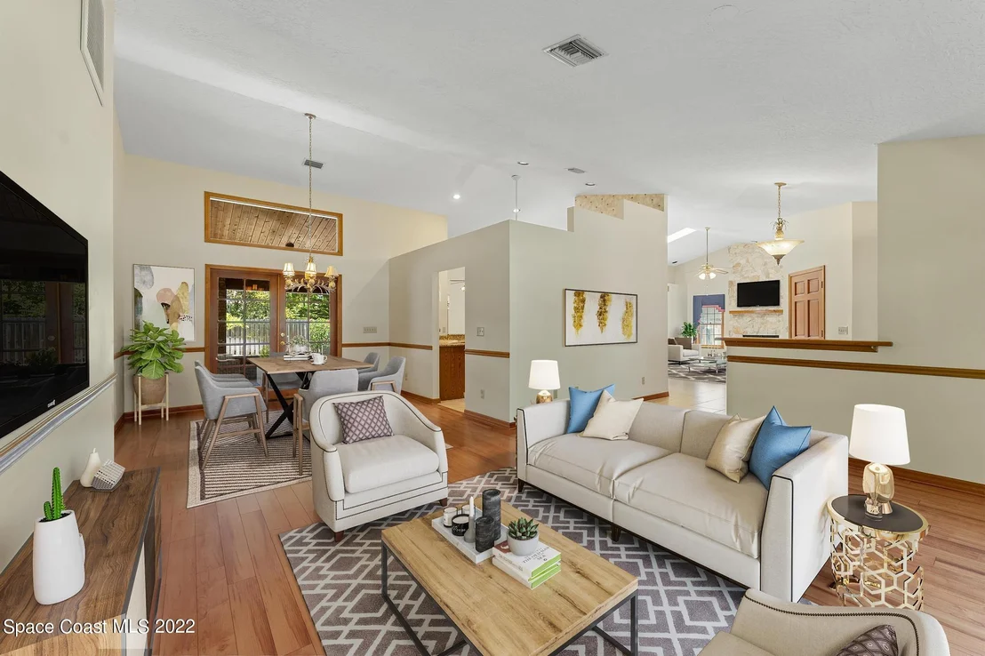 Photo of 588 Peregrine Drive