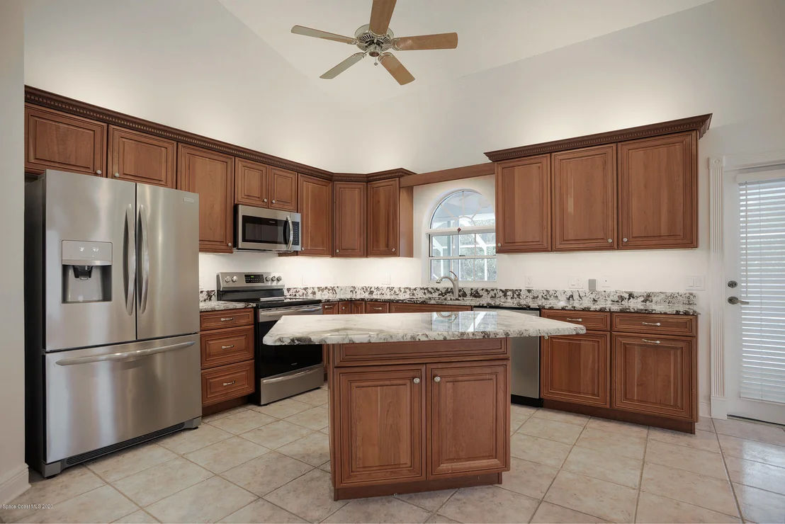 Photo of 1645 Shuckers Point
