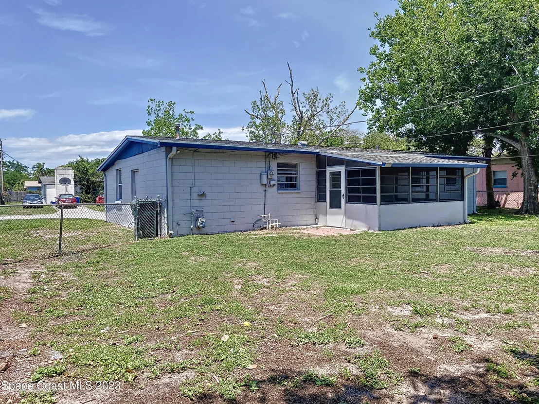 Photo of 993 Alsup Drive
