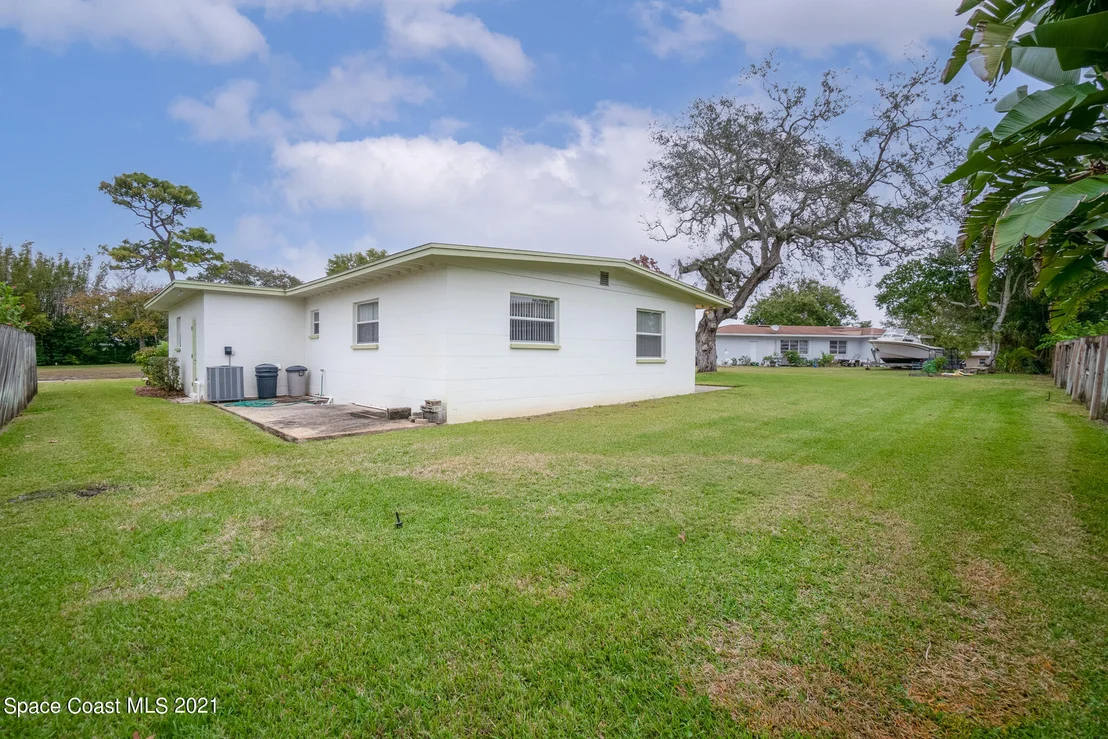 Photo of 1061 Alpine Drive