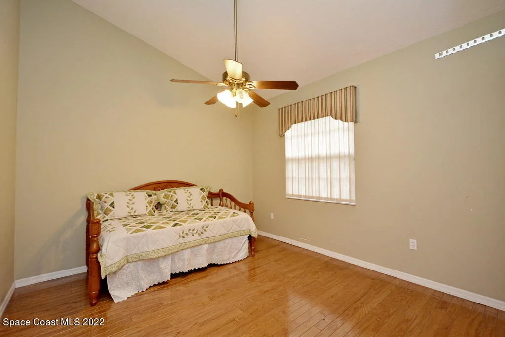 Photo of 3190 Aurora Road