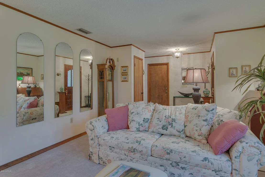 Photo of 2445 Hideaway Lane