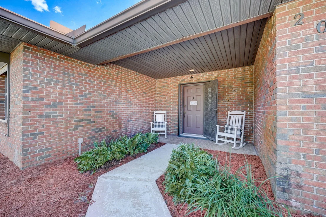 Photo of 2039 Bottlebrush Drive