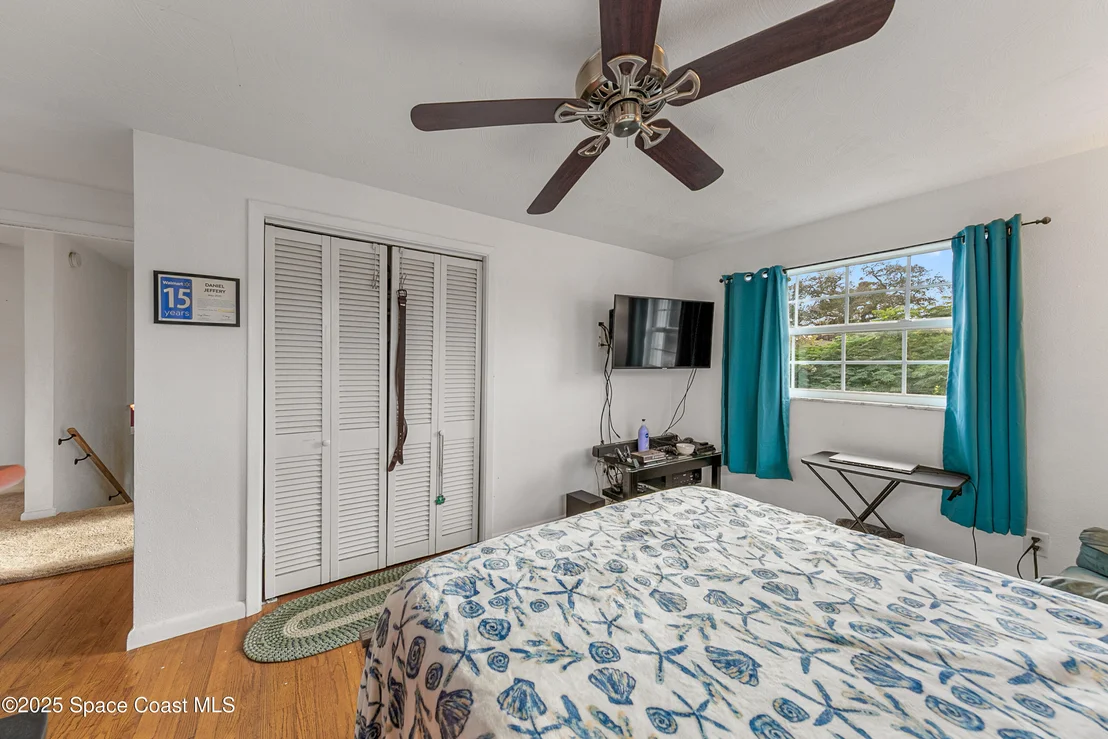 Photo of 409 Lynn Avenue