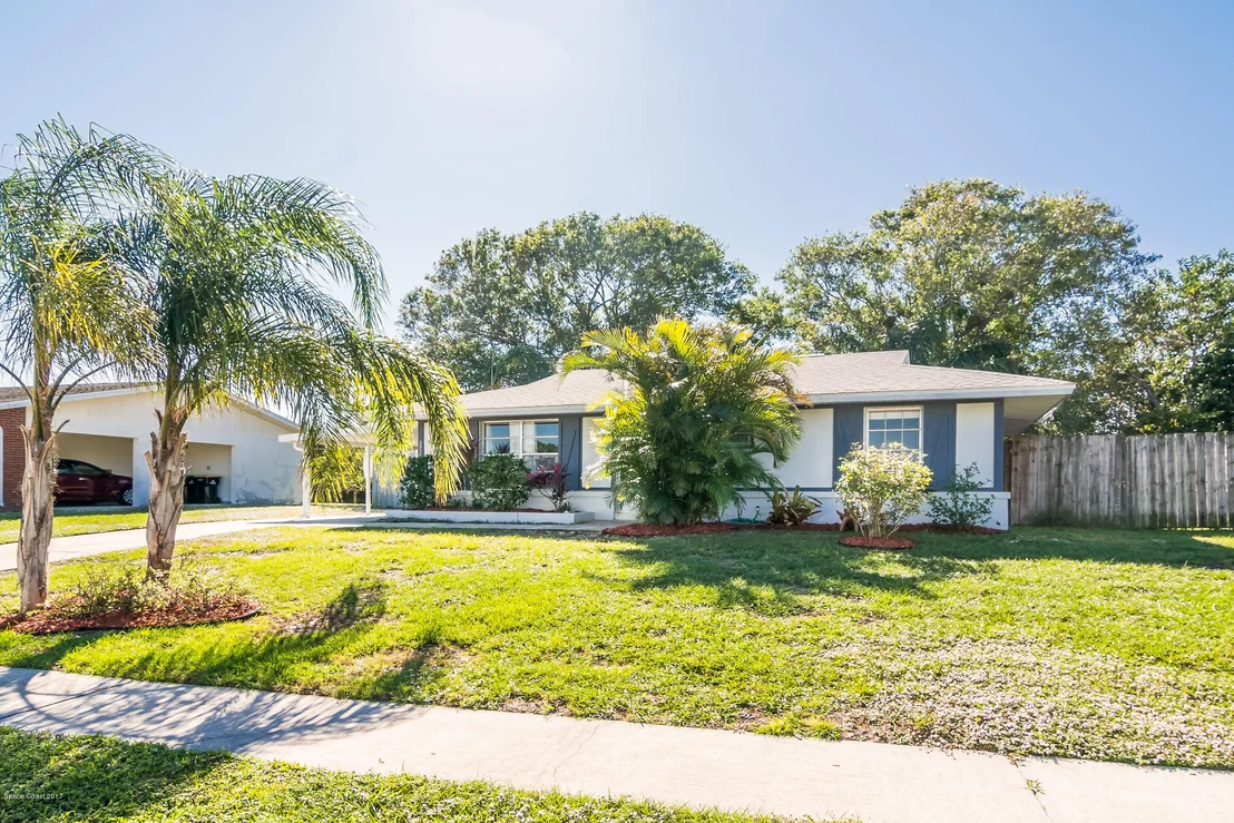 Photo of 2938 Chipper Drive NE
