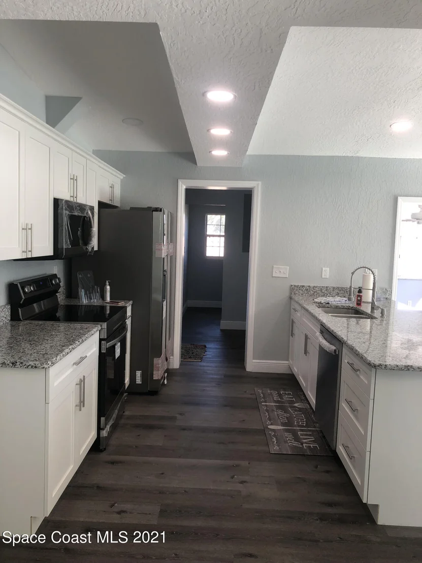 Photo of 876 Vance Circle NE