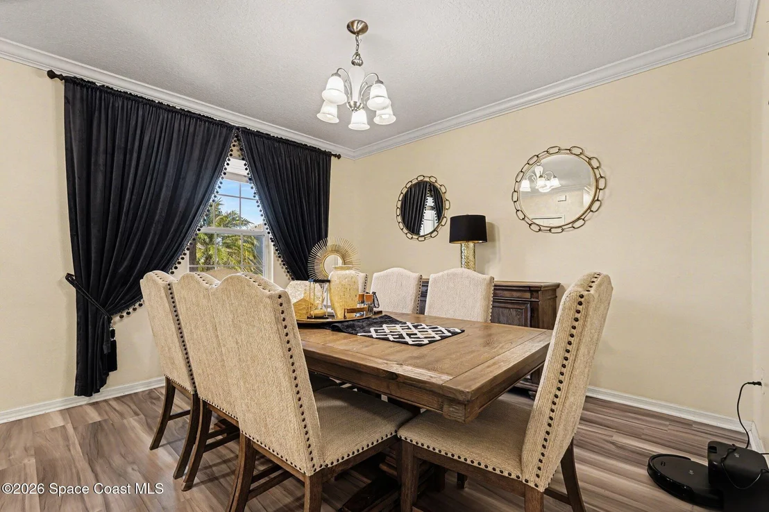 Photo of 1688 Attilburgh Boulevard