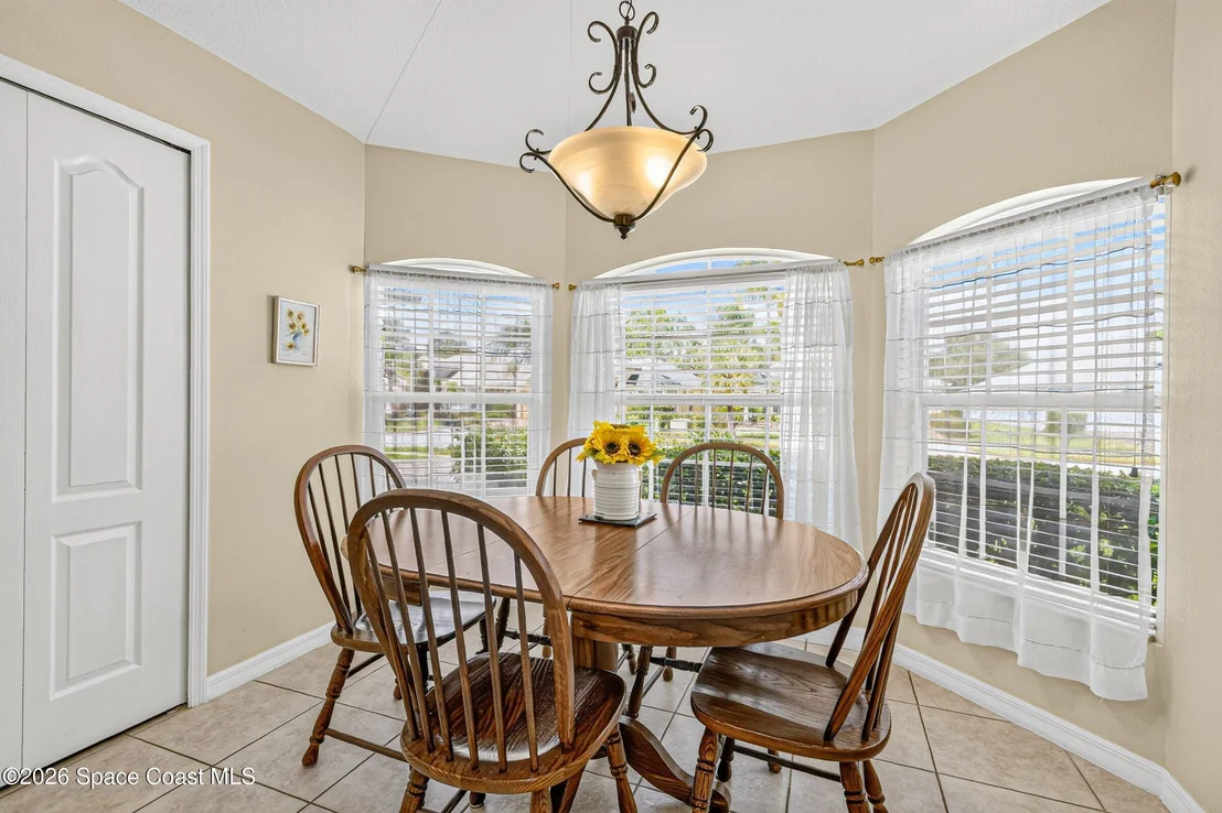 Photo of 7127 Broderick Drive