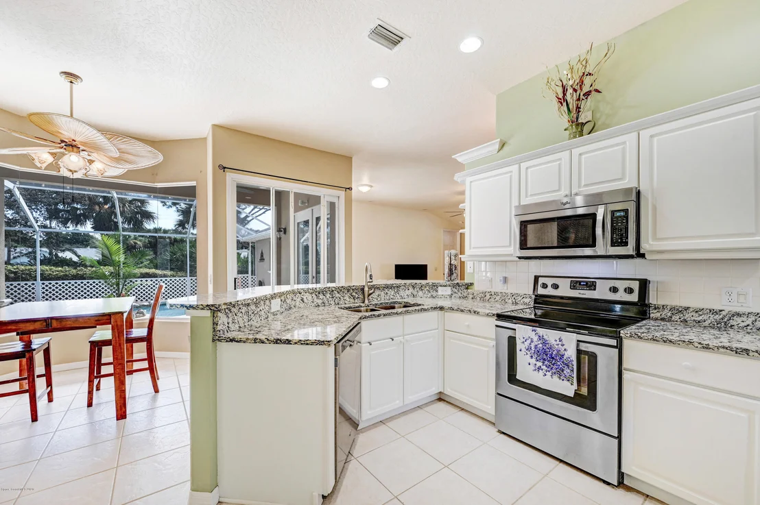 Photo of 601 Gina Lane