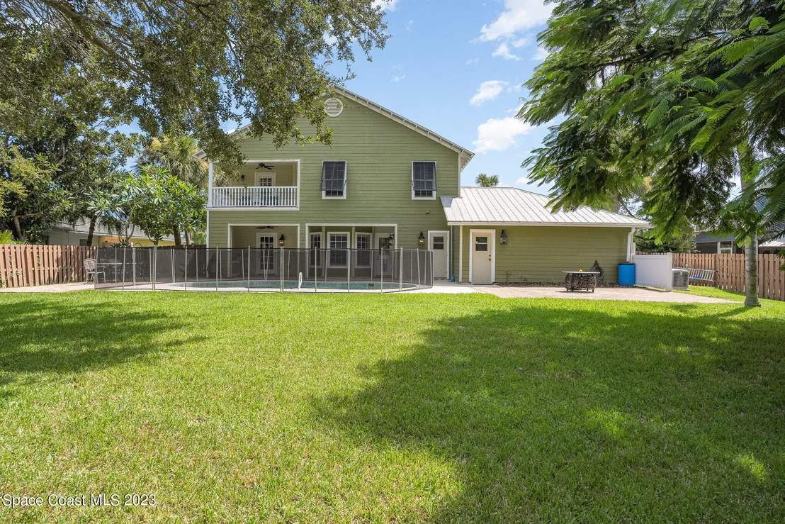Photo of 320 2nd Avenue