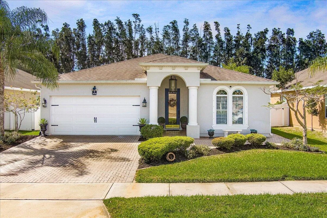 Photo of 2050 Bridgeport Circle