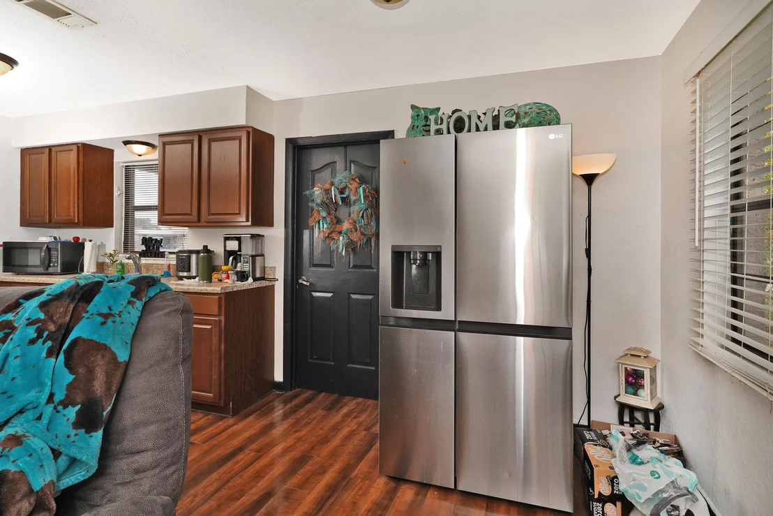 Photo of 1081 Madrid Road