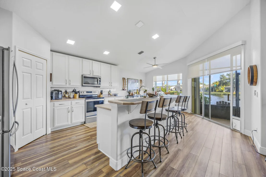 Photo of 1785 Ficus Point Drive