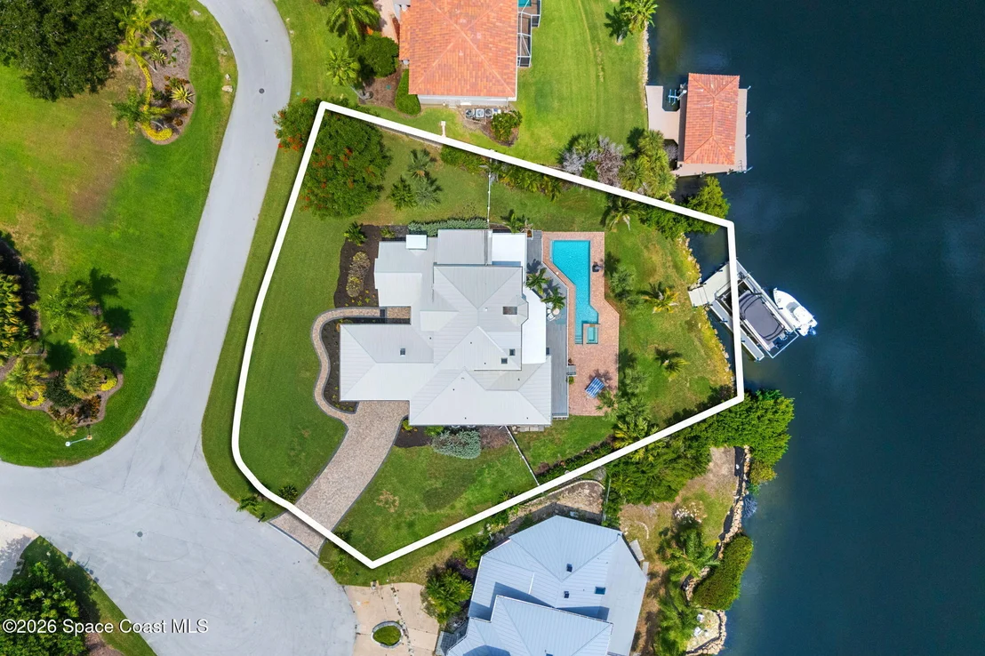 Photo of 100 Lanternback Island Drive