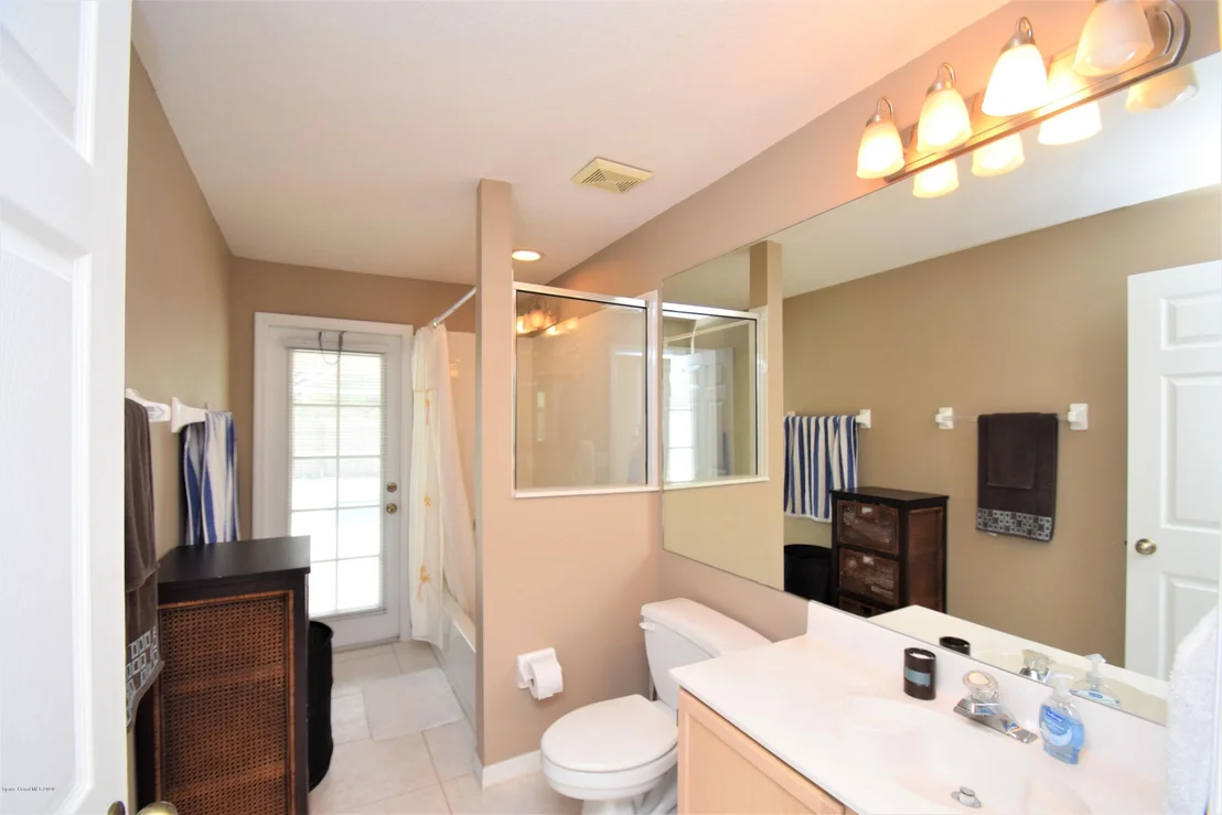 Photo of 2181 Weatherly Avenue