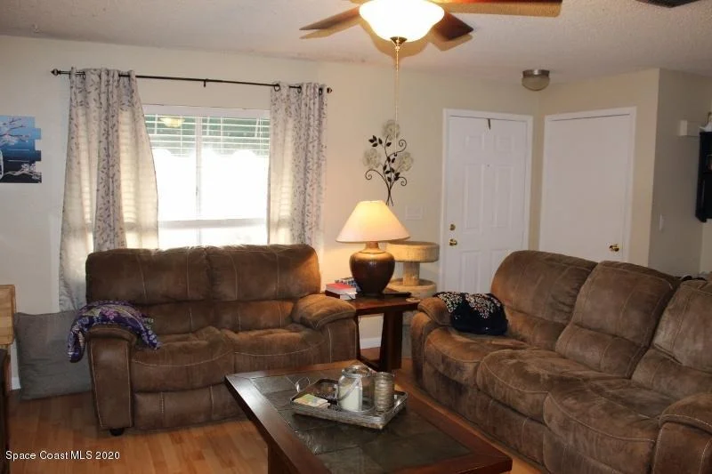 Photo of Unit 31 at 1882 Murrell Road