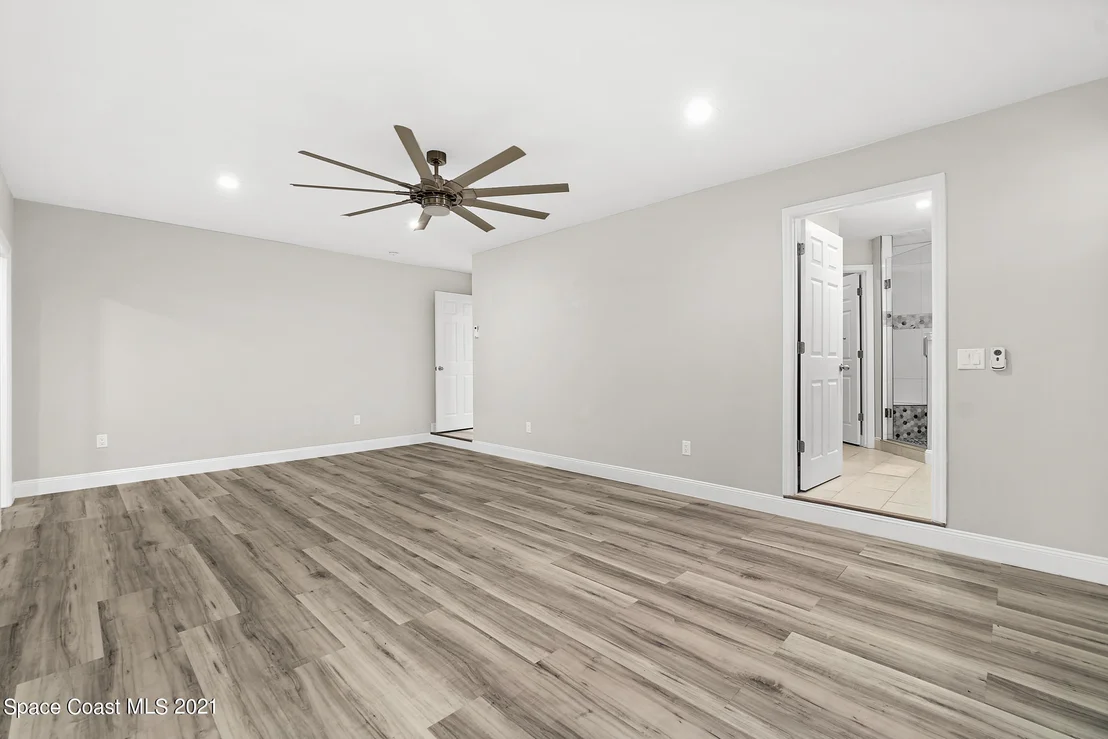Photo of 1021 Green Road