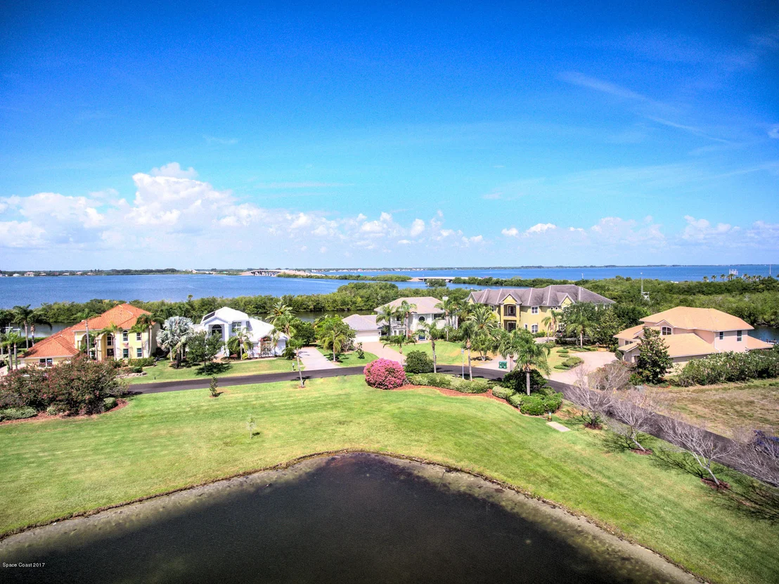Photo of 298 Lanternback Island Drive