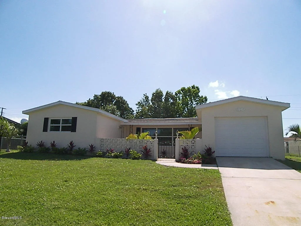 Photo of 524 E Ford Circle