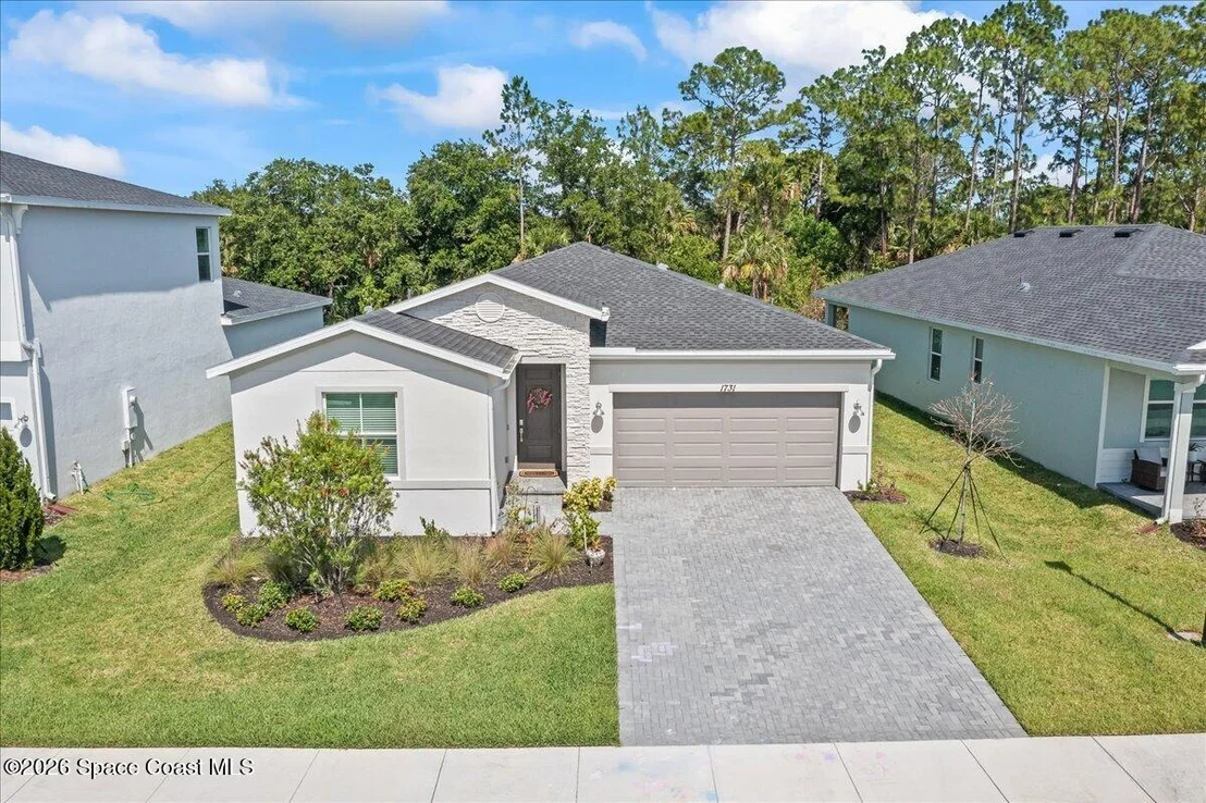 Photo of 1731 Marigold Trail NW
