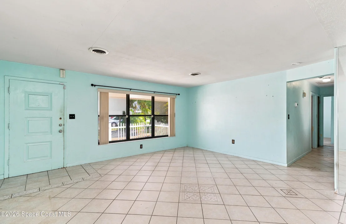 Photo of 335 Brewster Road
