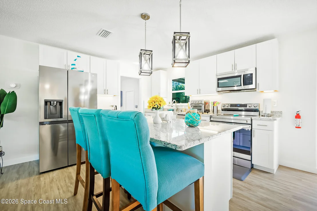 Photo of 557 Ixora Drive