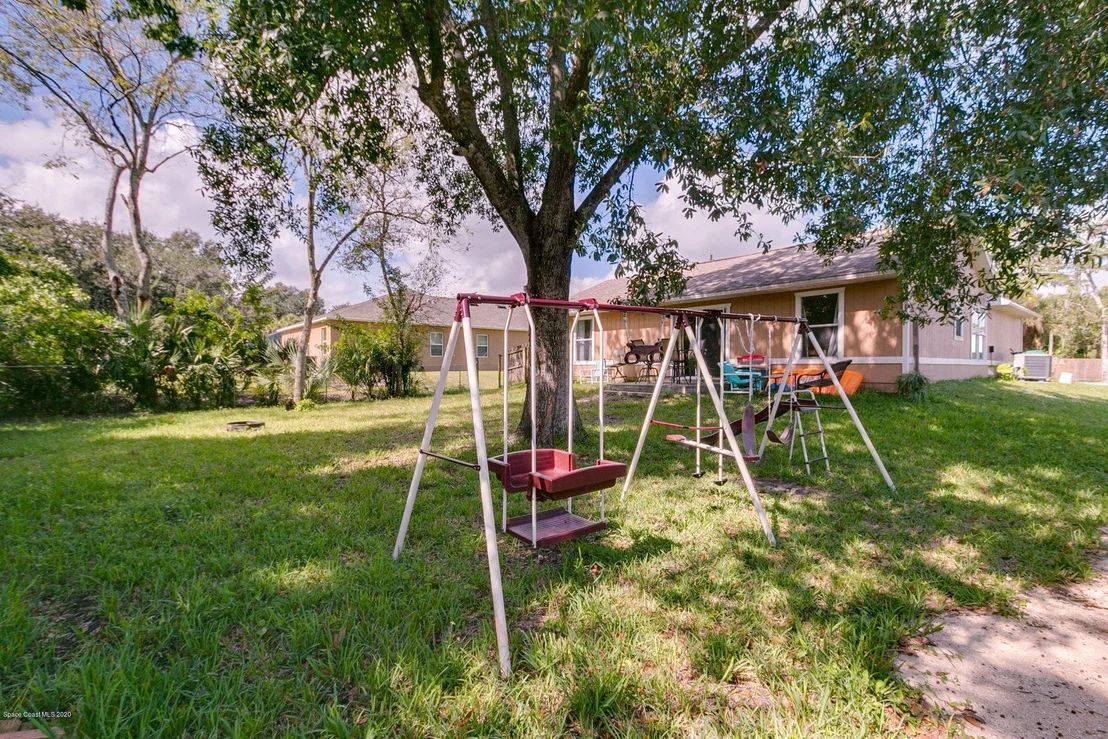 Photo of 5205 Andover Street